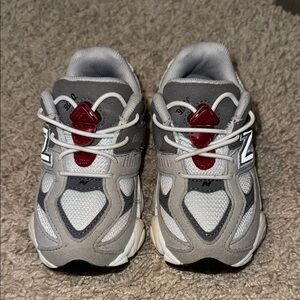 New Balance Gray and Red Sneakers with Chunky Design